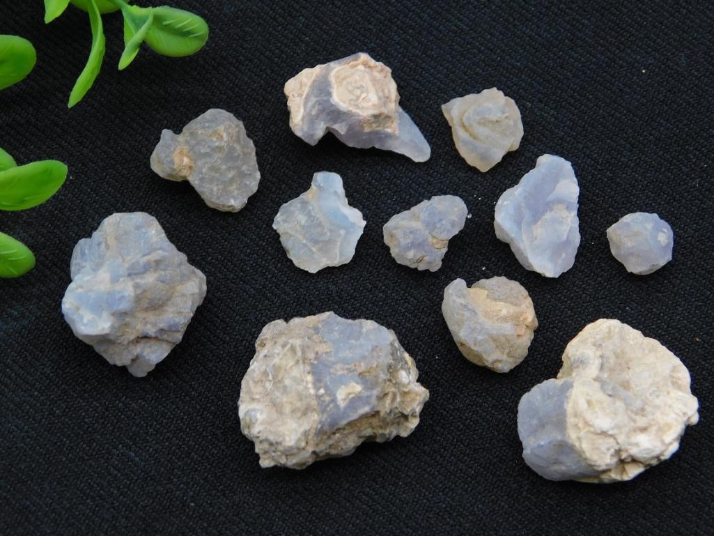 ELLENSBURG AGATE ROCK STONE LAPIDARY SPECIMEN: ELLENSBURG AGATE ROCK STONE LAPIDARY SPECIMEN - Part of our Discover Golden Attic, Crystals and Gems auction at HATMAN'S Auctions! Please see photos for measurements and condition. YES, we have