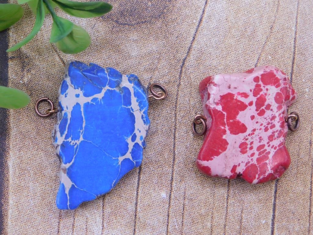 IMPRESSION JASPER PENDANTS ROCK STONE LAPIDARY SPECIMEN: IMPRESSION JASPER PENDANTS ROCK STONE LAPIDARY SPECIMEN - Part of our Discover Golden Attic, Crystals and Gems auction at HATMAN'S Auctions! Please see photos for measurements and condition. YES, we
