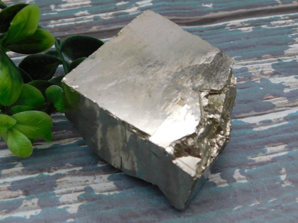 NATURAL FORMATION SPANISH PYRITE CUBE ROCK STONE LAPIDARY SPECIMEN: NATURAL FORMATION SPANISH PYRITE CUBE ROCK STONE LAPIDARY SPECIMEN - Part of our Discover Golden Attic, Crystals and Gems auction at HATMAN'S Auctions! Please see photos for measurements and