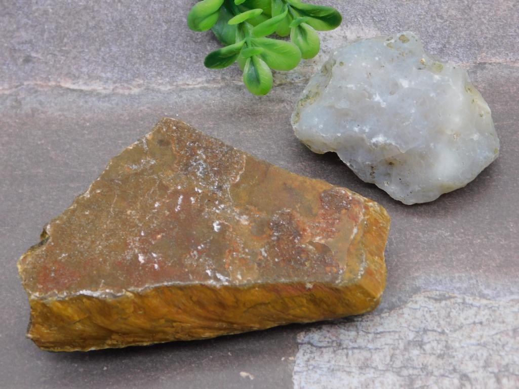 RUBY ZOISITE ROCK STONE LAPIDARY SPECIMEN: RUBY ZOISITE ROCK STONE LAPIDARY SPECIMEN - Part of our Discover Golden Attic, Crystals and Gems auction at HATMAN'S Auctions! Please see photos for measurements and condition. YES, we have in-house