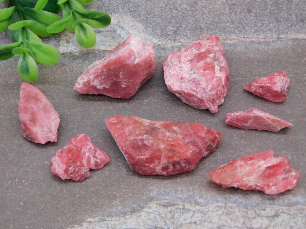 GEM RHODONITE ROCK STONE LAPIDARY SPECIMEN: GEM RHODONITE ROCK STONE LAPIDARY SPECIMEN - Part of our Discover Golden Attic, Crystals and Gems auction at HATMAN'S Auctions! Please see photos for measurements and condition. YES, we have in-house