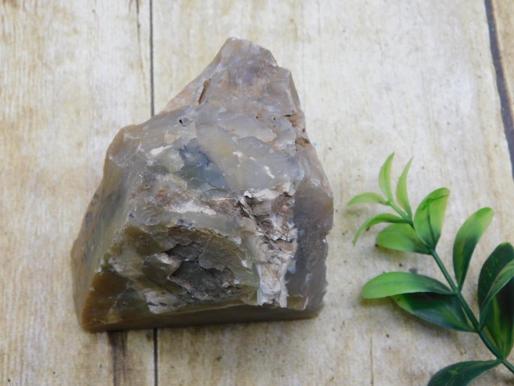 ROCK STONE LAPIDARY SPECIMEN: ROCK STONE LAPIDARY SPECIMEN - Part of our Discover Golden Attic, Crystals and Gems auction at HATMAN'S Auctions! Please see photos for measurements and condition. YES, we have in-house shipping! We h