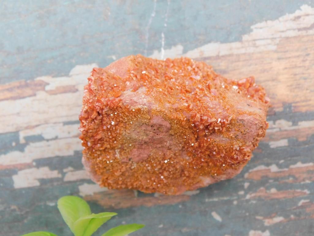 VANADINITE ROCK STONE LAPIDARY SPECIMEN: VANADINITE ROCK STONE LAPIDARY SPECIMEN - Part of our Discover Golden Attic, Crystals and Gems auction at HATMAN'S Auctions! Please see photos for measurements and condition. YES, we have in-house