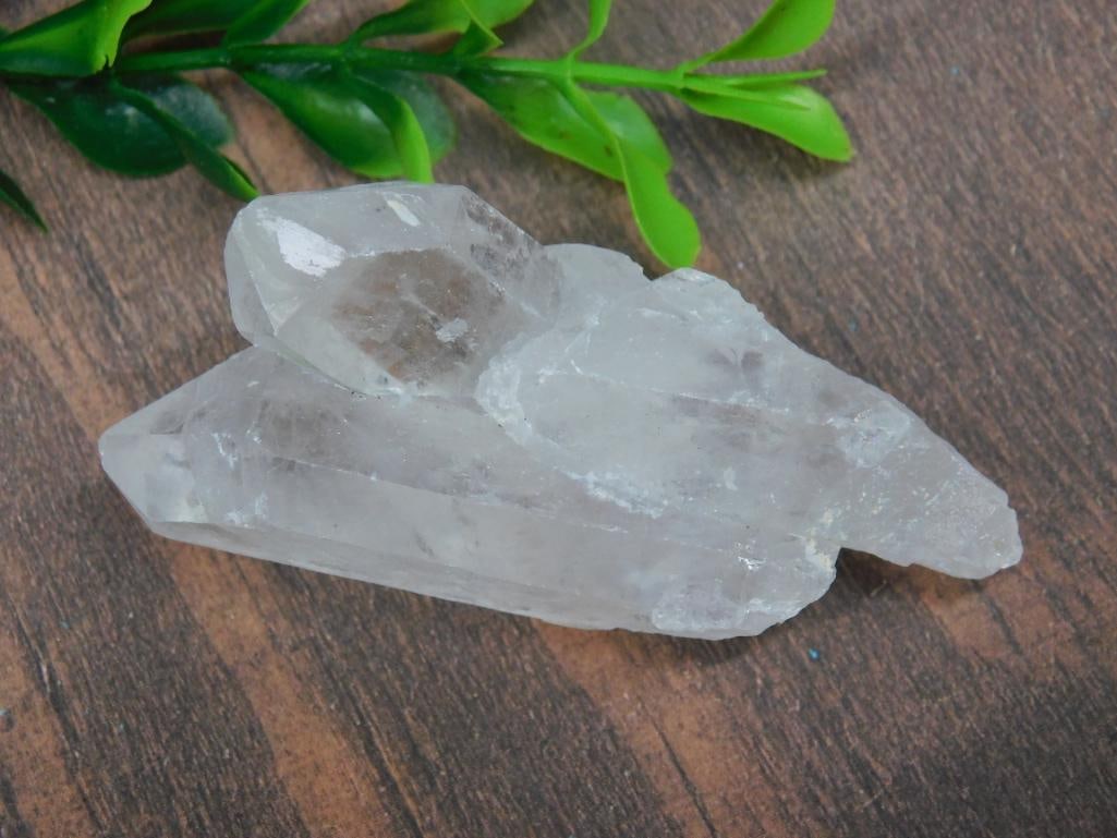 QUARTZ ROCK STONE LAPIDARY SPECIMEN: QUARTZ ROCK STONE LAPIDARY SPECIMEN - Part of our Discover Golden Attic, Crystals and Gems auction at HATMAN'S Auctions! Please see photos for measurements and condition. YES, we have in-house