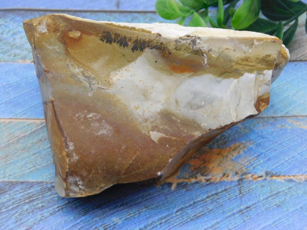 JASPER ROCK STONE LAPIDARY SPECIMEN: JASPER ROCK STONE LAPIDARY SPECIMEN - Part of our Discover Golden Attic, Crystals and Gems auction at HATMAN'S Auctions! Please see photos for measurements and condition. YES, we have in-house