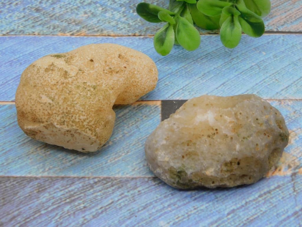 ROCK STONE LAPIDARY SPECIMEN: ROCK STONE LAPIDARY SPECIMEN - Part of our Discover Golden Attic, Crystals and Gems auction at HATMAN'S Auctions! Please see photos for measurements and condition. YES, we have in-house shipping! We