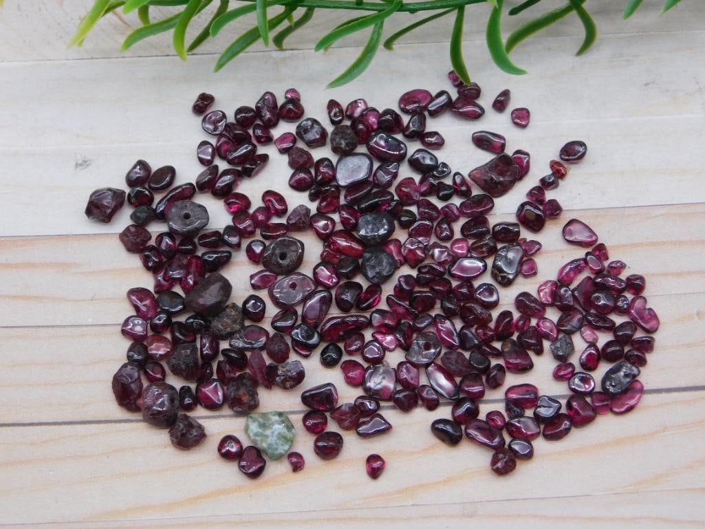 GARNET ROCK STONE LAPIDARY SPECIMEN: GARNET ROCK STONE LAPIDARY SPECIMEN - Part of our Discover Golden Attic, Crystals and Gems auction at HATMAN'S Auctions! Please see photos for measurements and condition. YES, we have in-house