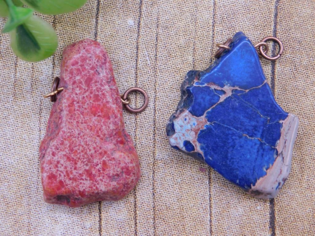 IMPRESSION JASPER PENDANTS ROCK STONE LAPIDARY SPECIMEN: IMPRESSION JASPER PENDANTS ROCK STONE LAPIDARY SPECIMEN - Part of our Discover Golden Attic, Crystals and Gems auction at HATMAN'S Auctions! Please see photos for measurements and condition. YES, we