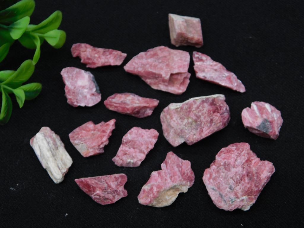 GEM RHODONITE ROCK STONE LAPIDARY SPECIMEN: GEM RHODONITE ROCK STONE LAPIDARY SPECIMEN - Part of our Discover Golden Attic, Crystals and Gems auction at HATMAN'S Auctions! Please see photos for measurements and condition. YES, we have in-house