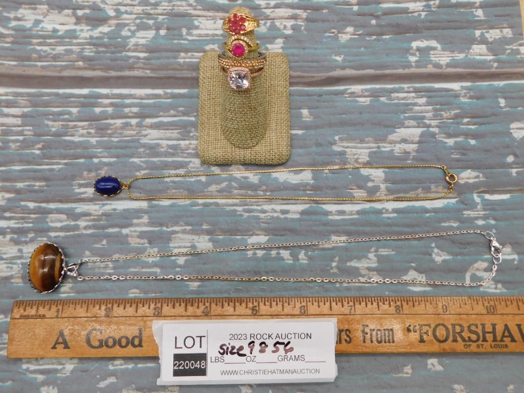MIXED JEWELRY LOT ROCK STONE LAPIDARY SPECIMEN: MIXED JEWELRY LOT ROCK STONE LAPIDARY SPECIMEN - Part of our Discover Golden Attic, Crystals and Gems auction at HATMAN'S Auctions! Please see photos for measurements and condition. YES, we have in-ho