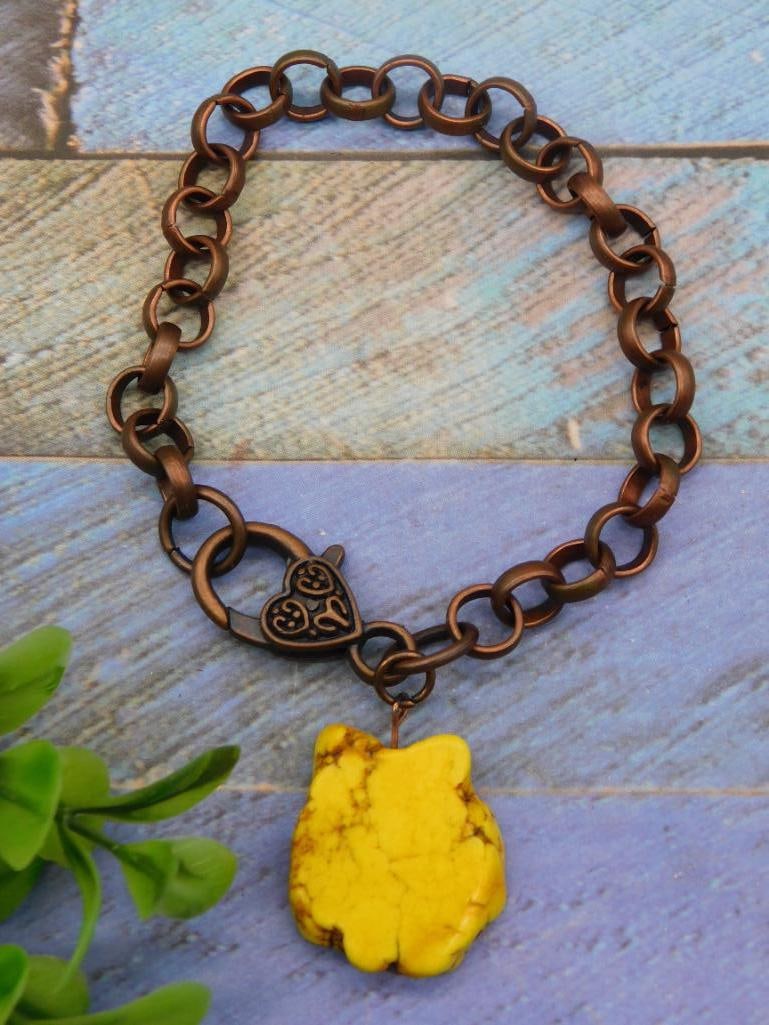 GENUINE STONE BRACELET ROCK STONE LAPIDARY SPECIMEN: GENUINE STONE BRACELET ROCK STONE LAPIDARY SPECIMEN - Part of our Discover Golden Attic, Crystals and Gems auction at HATMAN'S Auctions! Please see photos for measurements and condition. YES, we have 