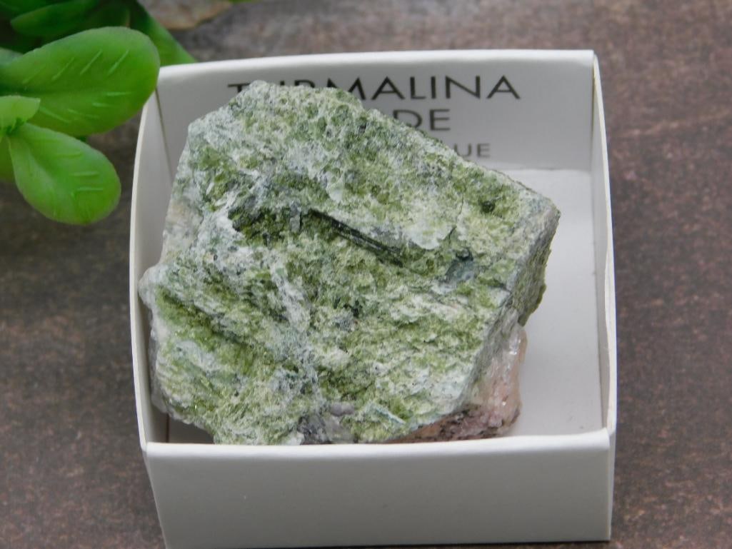 GREEN TOURMALINE ROCK STONE LAPIDARY SPECIMEN: GREEN TOURMALINE ROCK STONE LAPIDARY SPECIMEN - Part of our Discover Golden Attic, Crystals and Gems auction at HATMAN'S Auctions! Please see photos for measurements and condition. YES, we have