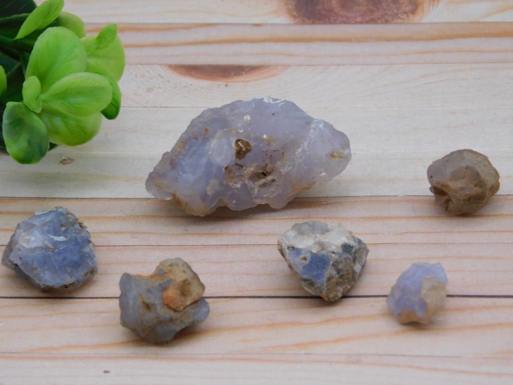 ELLENSBURG AGATE ROCK STONE LAPIDARY SPECIMEN: ELLENSBURG AGATE ROCK STONE LAPIDARY SPECIMEN - Part of our Discover Midnight Market, Crystals and Gems auction at HATMAN'S Auctions! Please see photos for measurements and condition. YES, we have