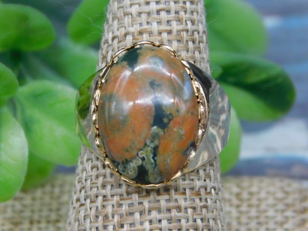 STONE RING ROCK STONE LAPIDARY SPECIMEN (1 of 2)