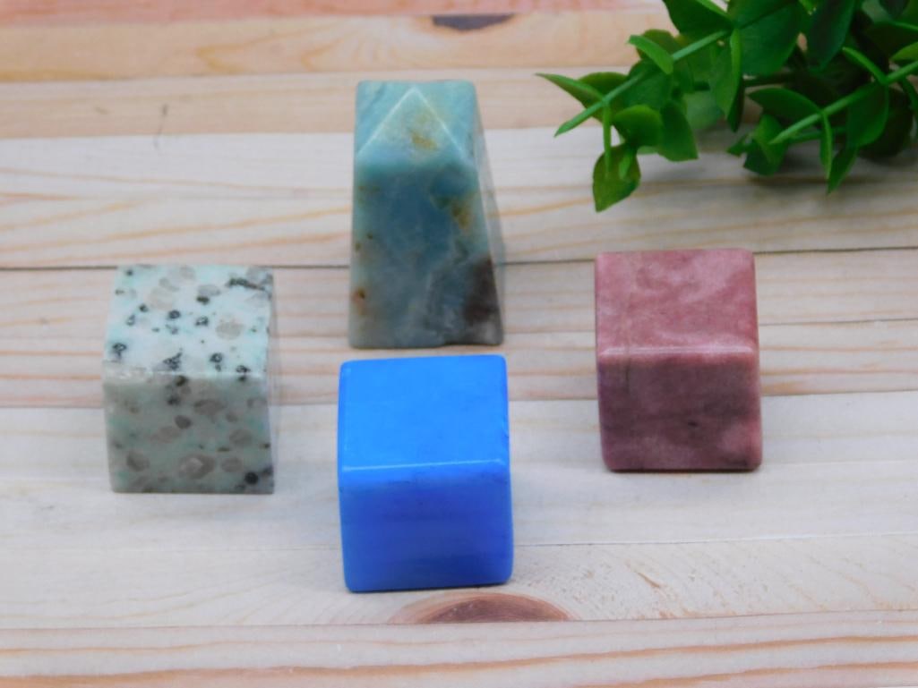 STONE CUBES ROCK STONE LAPIDARY SPECIMEN: STONE CUBES ROCK STONE LAPIDARY SPECIMEN - Part of our Discover Midnight Market, Crystals and Gems auction at HATMAN'S Auctions! Please see photos for measurements and condition. YES, we have in-house