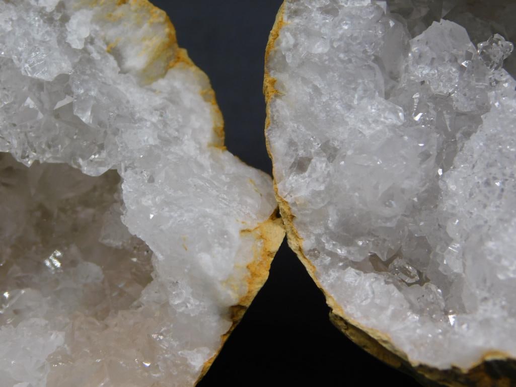 GEODE ROCK STONE LAPIDARY SPECIMEN: GEODE ROCK STONE LAPIDARY SPECIMEN - Part of our Discover Midnight Market, Crystals and Gems auction at HATMAN'S Auctions! Please see photos for measurements and condition. YES, we have in-house
