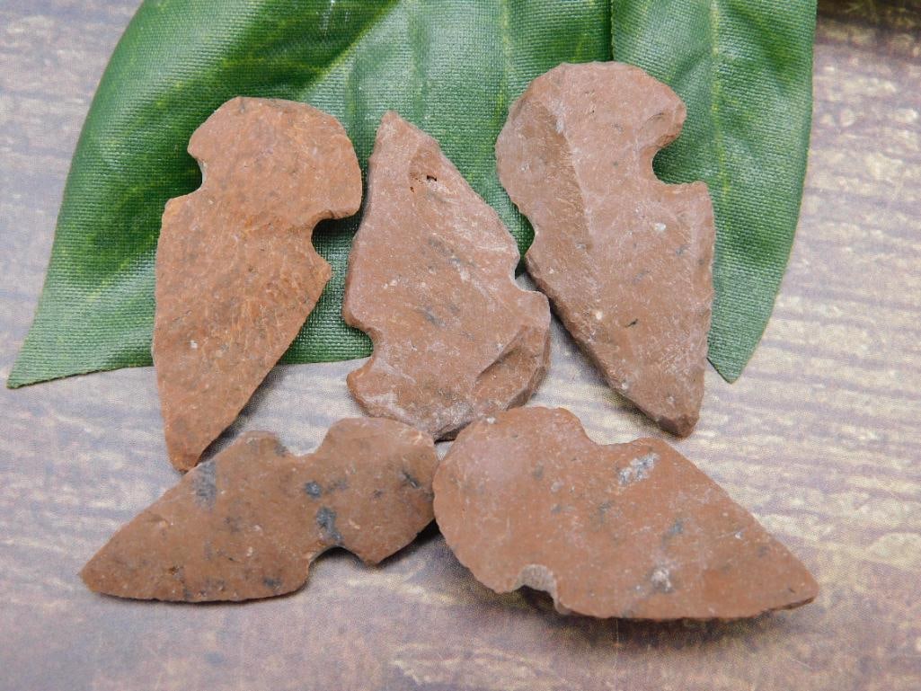 HAND KNAPPED ARTIFACT TOOLS ROCK STONE LAPIDARY SPECIMEN: HAND KNAPPED ARTIFACT TOOLS ROCK STONE LAPIDARY SPECIMEN - Part of our Discover Midnight Market, Crystals and Gems auction at HATMAN'S Auctions! Please see photos for measurements and condition. YES,