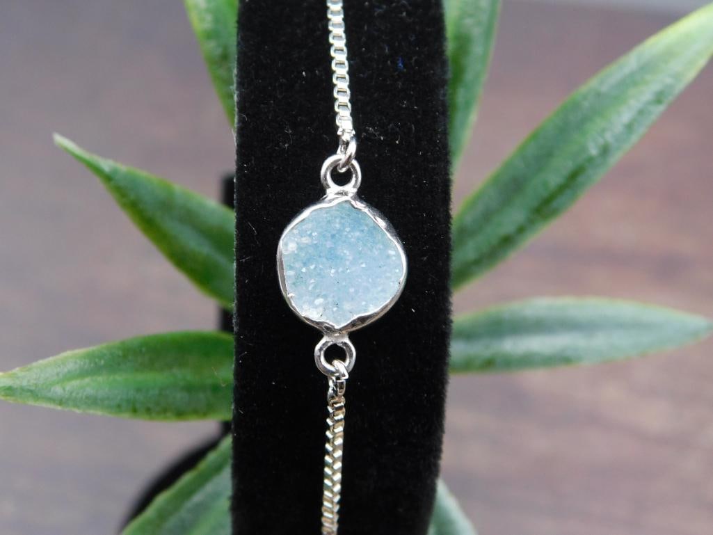 SPECIAL JEWELRY SALE! SEE PHOTOS FOR DETAILS: SPECIAL JEWELRY SALE! SEE PHOTOS FOR DETAILS - Part of our Discover Midnight Market, Crystals and Gems auction at HATMAN'S Auctions! Please see photos for measurements and condition. YES, we have in-h