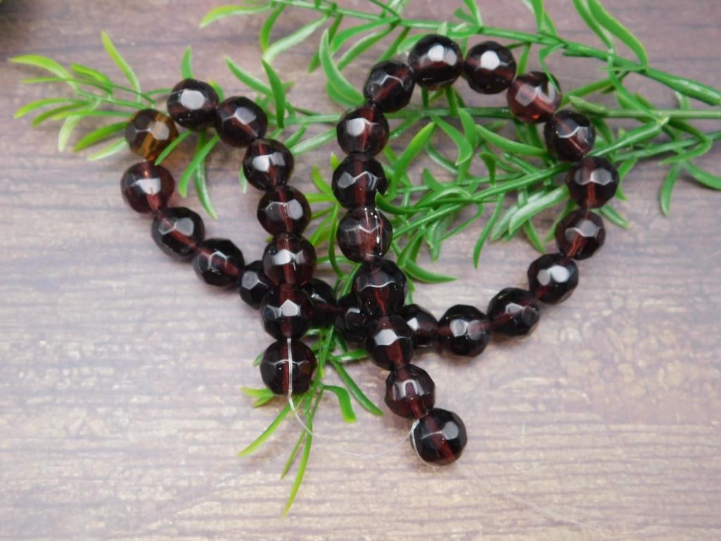 BEADS: BEADS - Part of our Discover Midnight Market, Crystals and Gems auction at HATMAN'S Auctions! Please see photos for measurements and condition. YES, we have in-house shipping! We have MANY REPEAT