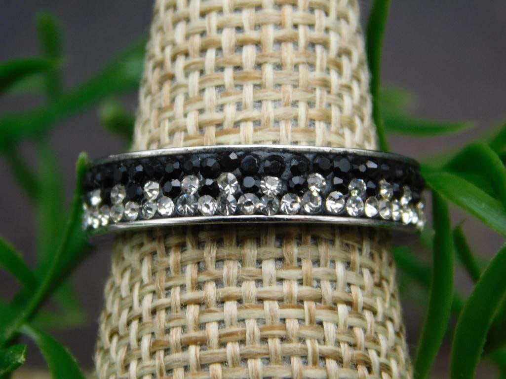 GENUINE STONE RING SIZE 7 - 4