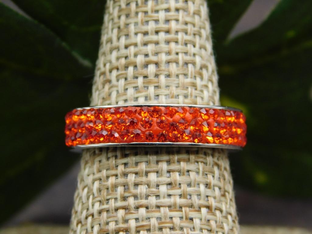 GENUINE STONE RING SIZE 6: GENUINE STONE RING SIZE 6 - Part of our Discover Midnight Market, Crystals and Gems auction at HATMAN'S Auctions! Please see photos for measurements and condition. YES, we have in-house shipping! We h
