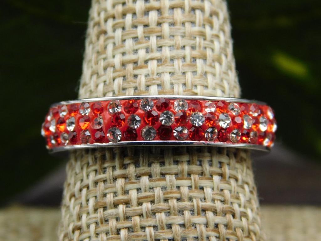 GENUINE STONE RING SIZE 8: GENUINE STONE RING SIZE 8 - Part of our Discover Midnight Market, Crystals and Gems auction at HATMAN'S Auctions! Please see photos for measurements and condition. YES, we have in-house shipping! We