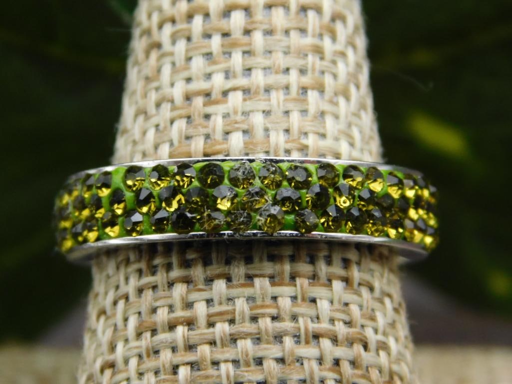 GENUINE STONE RING SIZE 8: GENUINE STONE RING SIZE 8 - Part of our Discover Midnight Market, Crystals and Gems auction at HATMAN'S Auctions! Please see photos for measurements and condition. YES, we have in-house shipping! We h