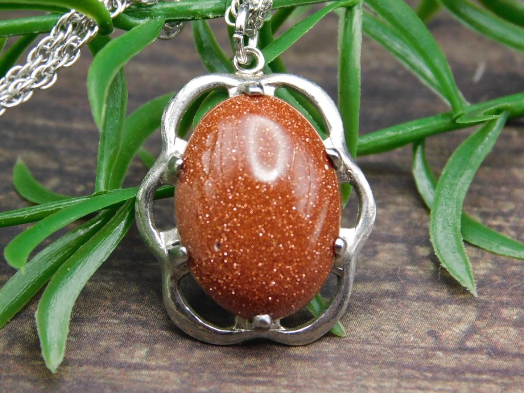 GOLDSTONE PENDANT NECKLACE ROCK STONE LAPIDARY SPECIMEN: GOLDSTONE PENDANT NECKLACE ROCK STONE LAPIDARY SPECIMEN - Part of our Discover Midnight Market, Crystals and Gems auction at HATMAN'S Auctions! Please see photos for measurements and condition. YES,