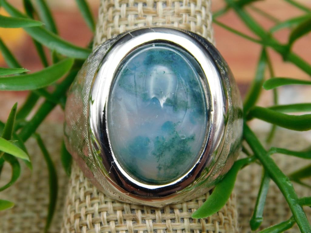 MOSS AGATE RING ROCK STONE LAPIDARY SPECIMEN: MOSS AGATE RING ROCK STONE LAPIDARY SPECIMEN - Part of our Discover Midnight Market, Crystals and Gems auction at HATMAN'S Auctions! Please see photos for measurements and condition. YES, we have in-h