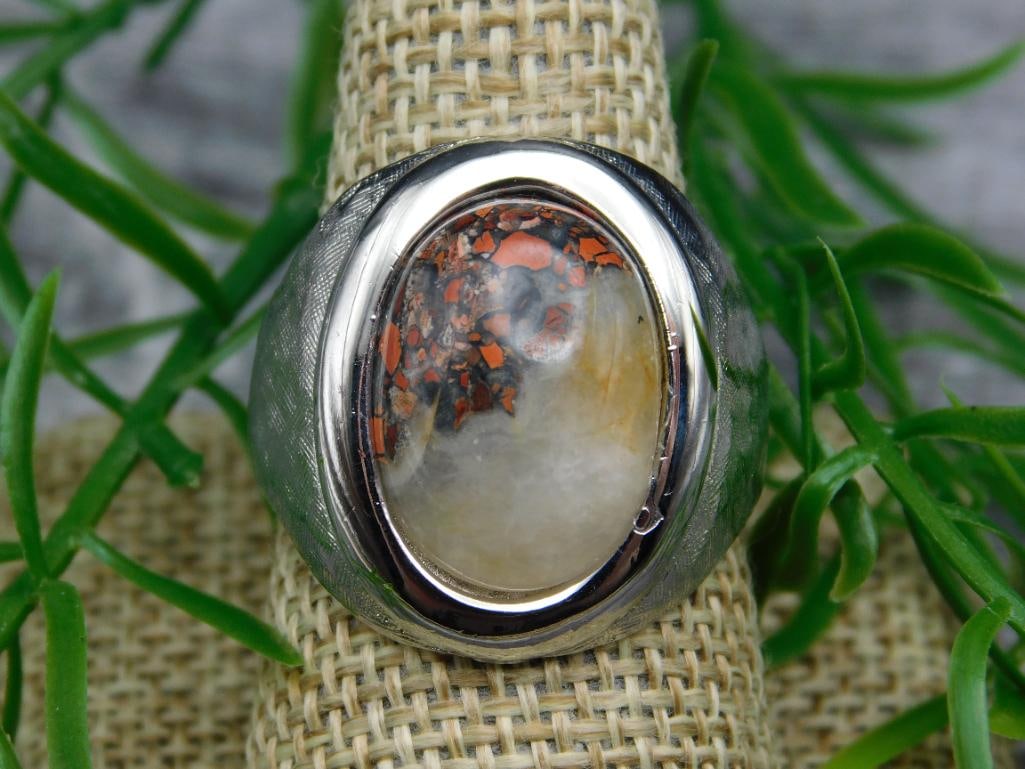 BRECCIATED JASPER RING ROCK STONE LAPIDARY SPECIMEN: BRECCIATED JASPER RING ROCK STONE LAPIDARY SPECIMEN - Part of our Discover Midnight Market, Crystals and Gems auction at HATMAN'S Auctions! Please see photos for measurements and condition. YES, we ha