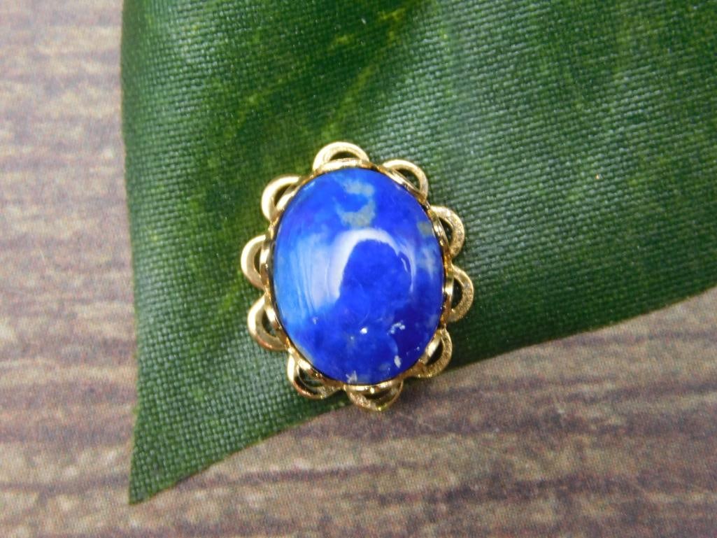SODALITE PENDANT ROCK STONE LAPIDARY SPECIMEN: SODALITE PENDANT ROCK STONE LAPIDARY SPECIMEN - Part of our Discover Midnight Market, Crystals and Gems auction at HATMAN'S Auctions! Please see photos for measurements and condition. YES, we have