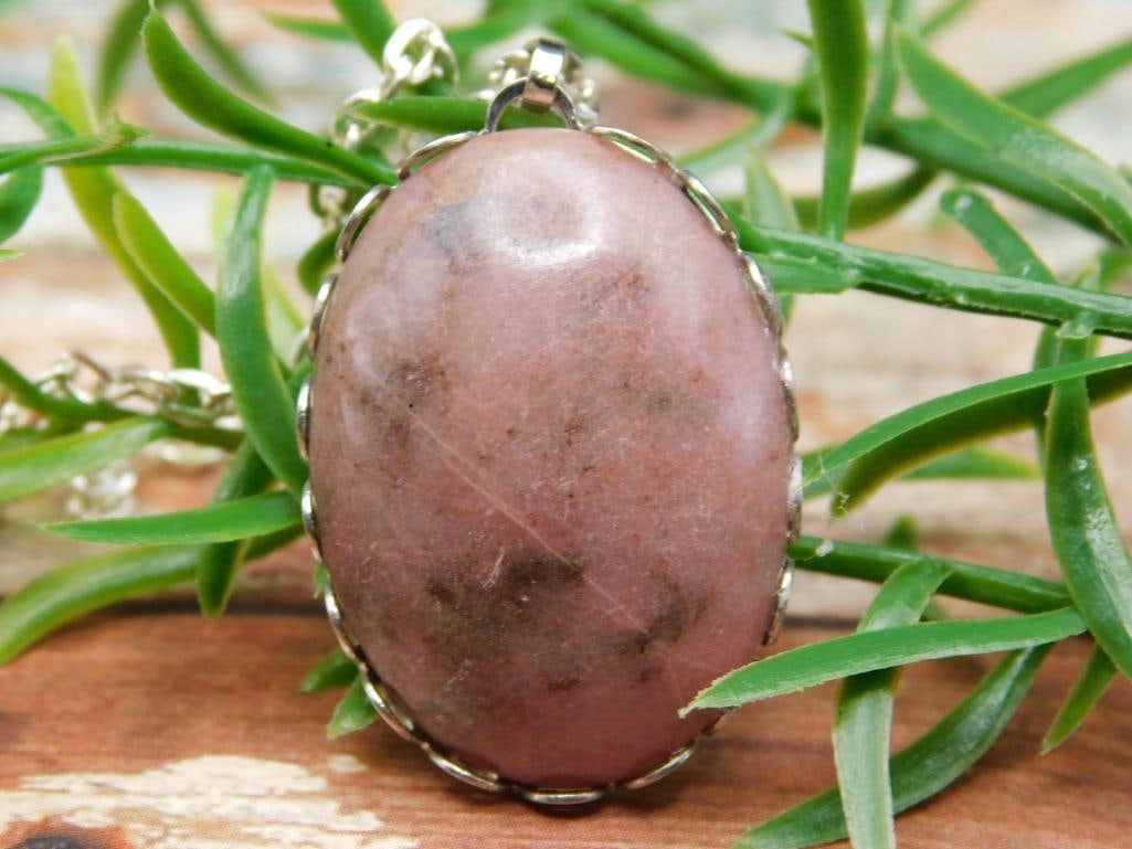RHODONITE PENDANT NECKLACE ROCK STONE LAPIDARY SPECIMEN: RHODONITE PENDANT NECKLACE ROCK STONE LAPIDARY SPECIMEN - Part of our Discover Midnight Market, Crystals and Gems auction at HATMAN'S Auctions! Please see photos for measurements and condition. YES,