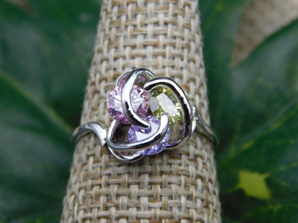 SPECIAL JEWELRY SALE! SEE PHOTOS FOR DETAILS: SPECIAL JEWELRY SALE! SEE PHOTOS FOR DETAILS - Part of our Discover Silver Lining, Crystals and Gems auction at HATMAN'S Auctions! Please see photos for measurements and condition. YES, we have in-hou