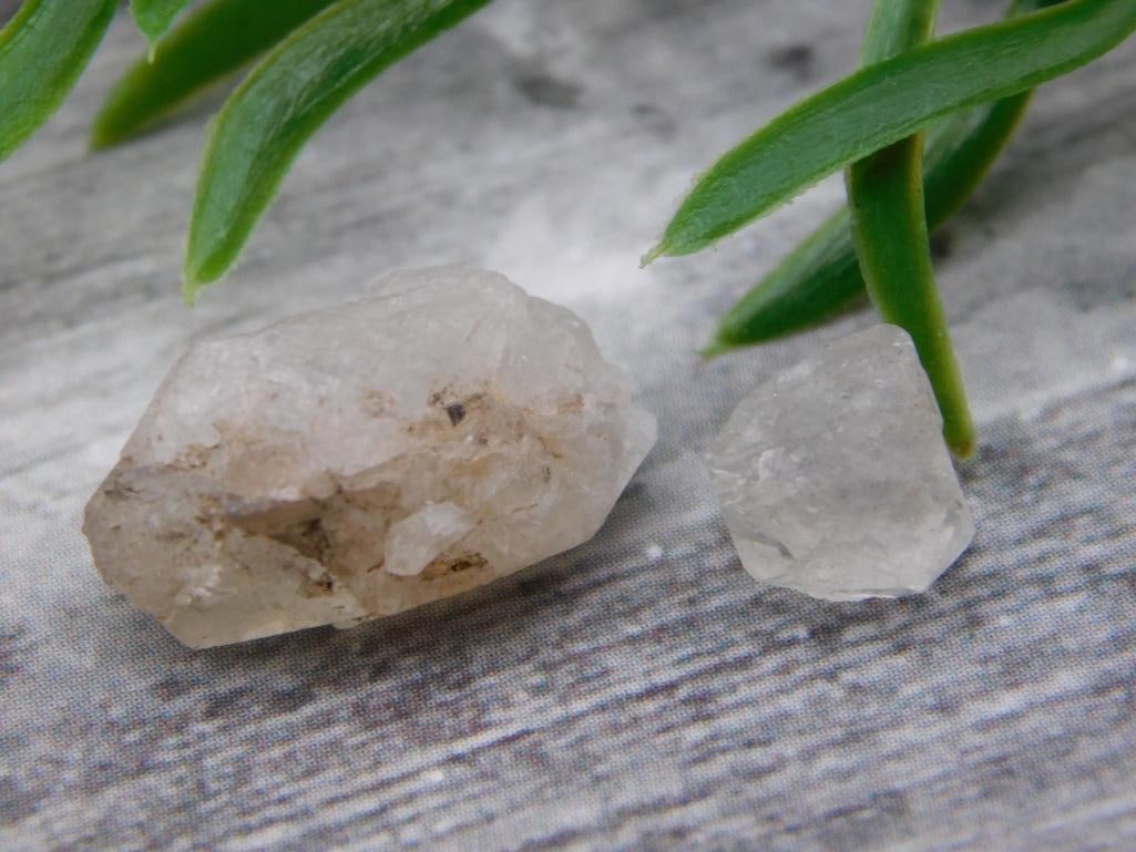 HERKIMER DIAMOND ROCK STONE LAPIDARY SPECIMEN: HERKIMER DIAMOND ROCK STONE LAPIDARY SPECIMEN