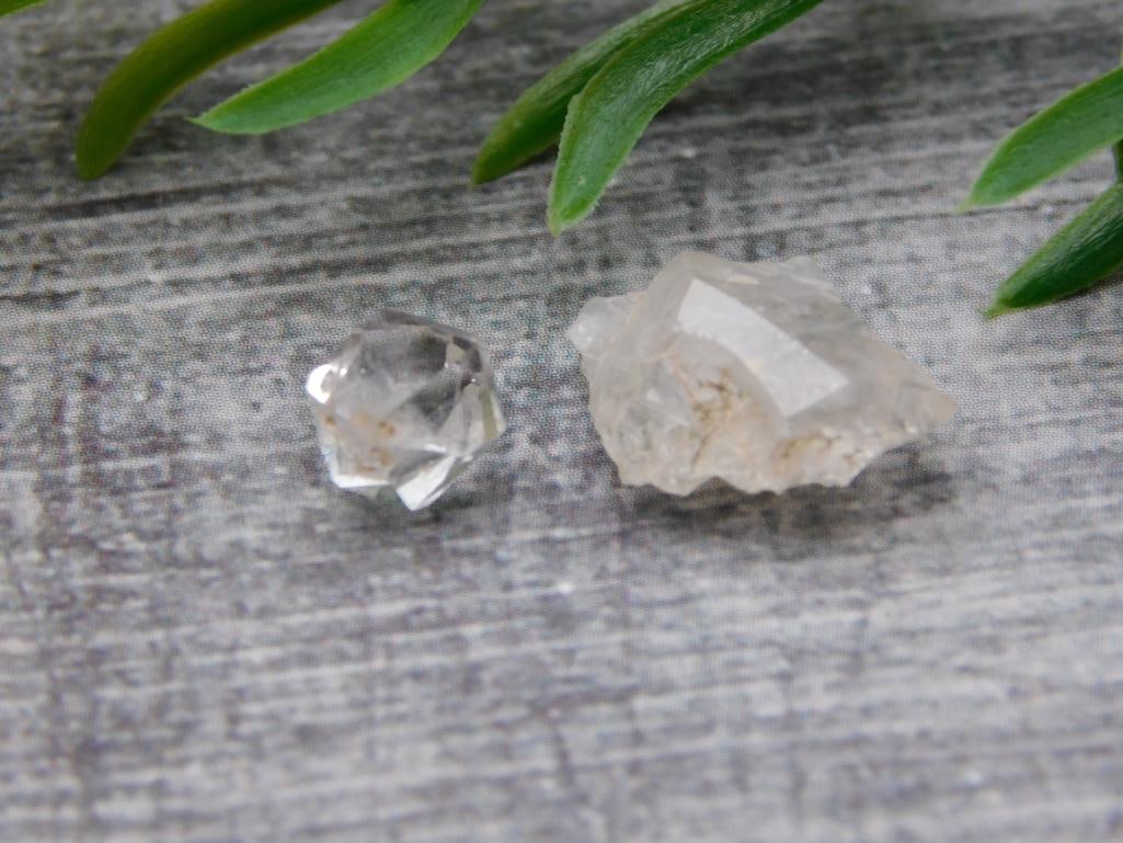 HERKIMER DIAMOND ROCK STONE LAPIDARY SPECIMEN: HERKIMER DIAMOND ROCK STONE LAPIDARY SPECIMEN