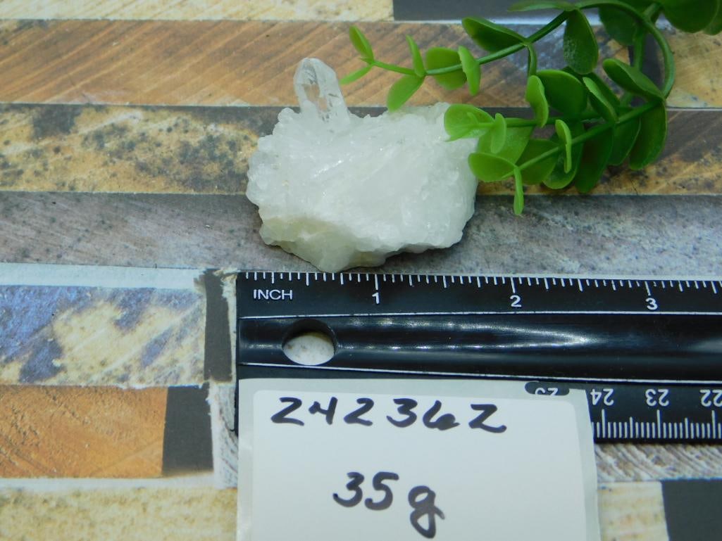 QUARTZ ROCK STONE LAPIDARY SPECIMEN - 2