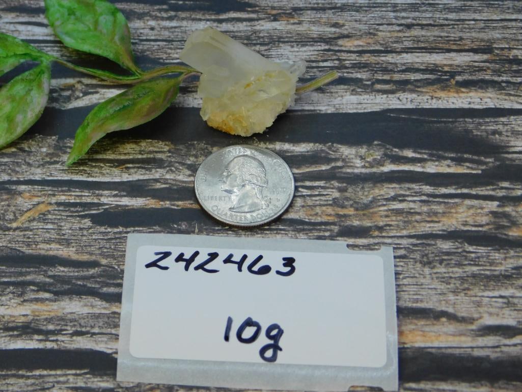 QUARTZ ROCK STONE LAPIDARY SPECIMEN - 2