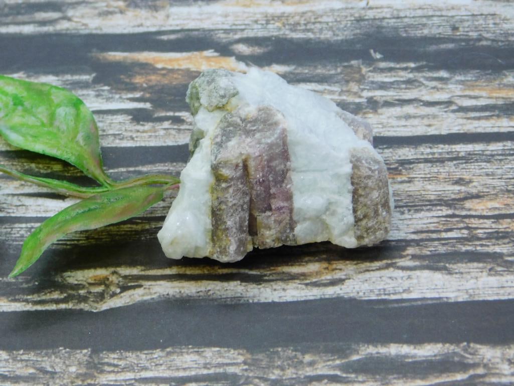 TOURMALINE ROCK STONE LAPIDARY SPECIMEN: TOURMALINE ROCK STONE LAPIDARY SPECIMEN