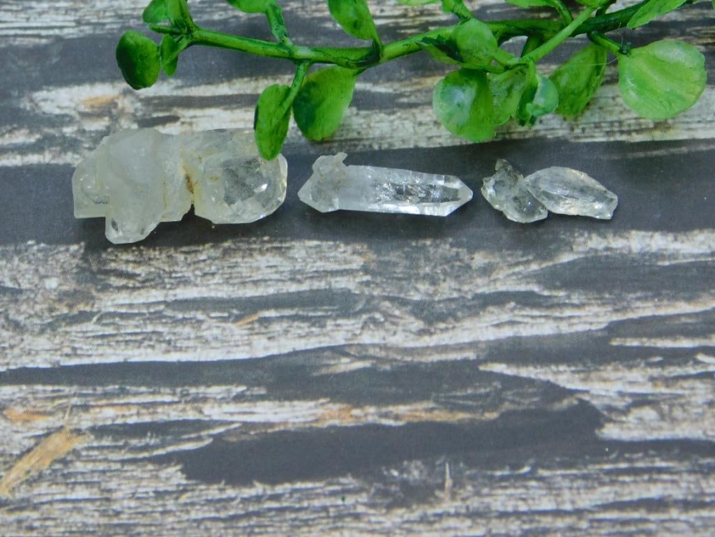 HERKIMER DIAMOND ROCK STONE LAPIDARY SPECIMEN: HERKIMER DIAMOND ROCK STONE LAPIDARY SPECIMEN