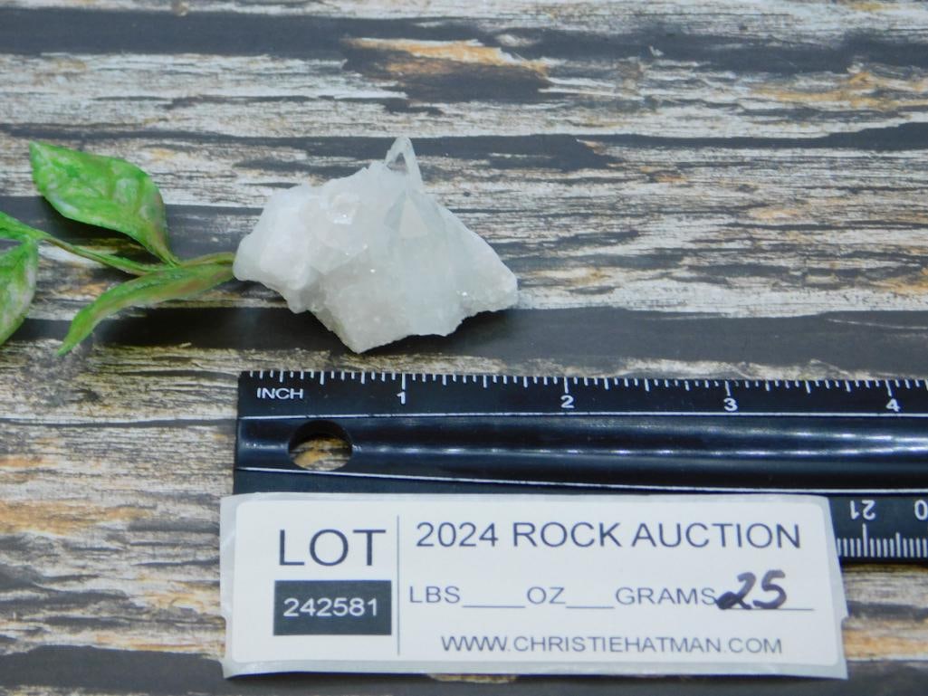 QUARTZ ROCK STONE LAPIDARY SPECIMEN - 2