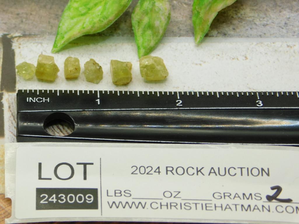 APATITE ROCK STONE LAPIDARY SPECIMEN - 2
