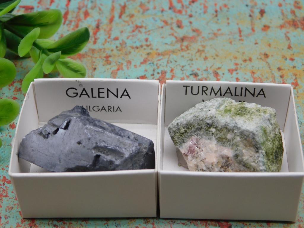 MIXED ROUGH LOT ROCK STONE LAPIDARY SPECIMEN (1 of 2)
