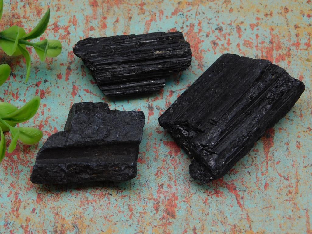 MIXED ROUGH LOT ROCK STONE LAPIDARY SPECIMEN (1 of 2)