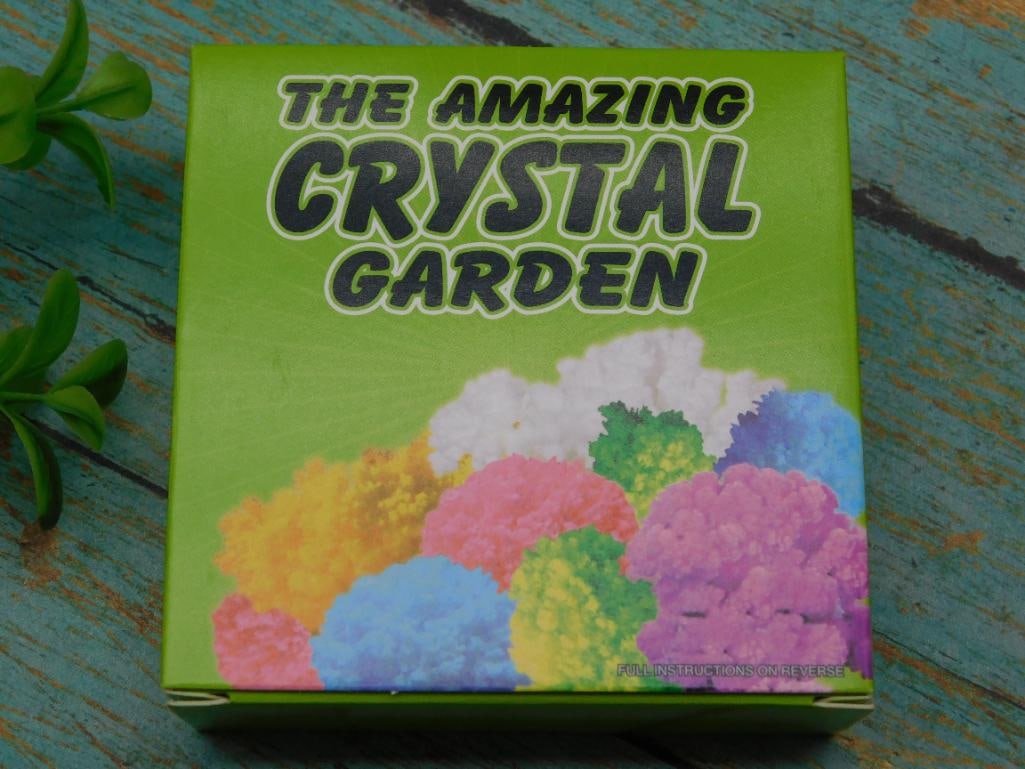 GROW YOUR OWN GARDEN CRYSTALS: GROW YOUR OWN GARDEN CRYSTALS