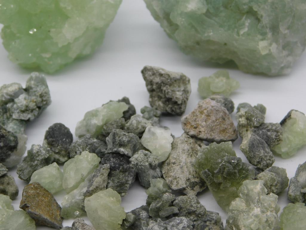 PHRENITE ROCK STONE LAPIDARY SPECIMEN - 2