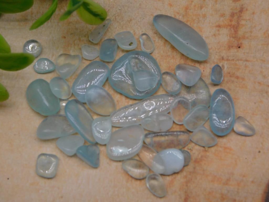 AQUAMARINE ROCK STONE LAPIDARY SPECIMEN: AQUAMARINE ROCK STONE LAPIDARY SPECIMEN
