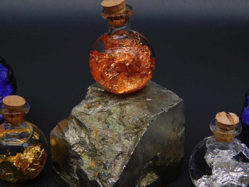 MIXED LOT ROCK STONE LAPIDARY SPECIMEN (1 of 1)