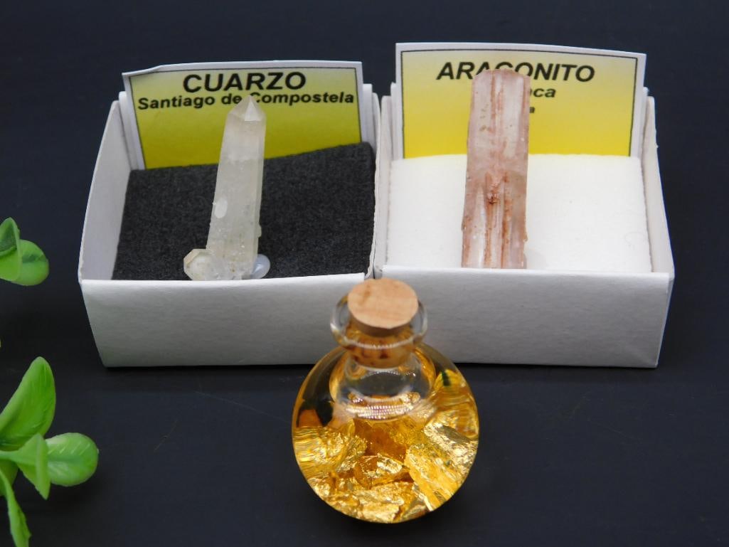 QUARTZ, ARAGONITE, AND GOLD FLAKES IN BOTTLE ROCK STONE LAPIDARY SPECIMEN (1 of 2)