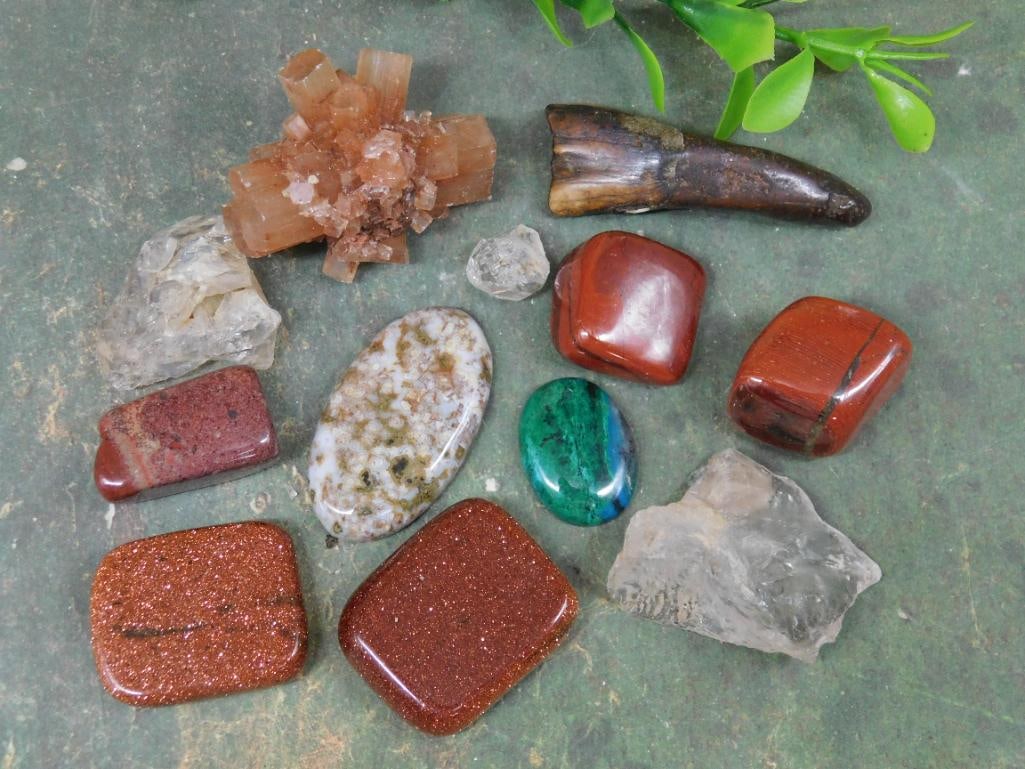 MIXED LOT ROCK STONE LAPIDARY SPECIMEN: MIXED LOT ROCK STONE LAPIDARY SPECIMEN
