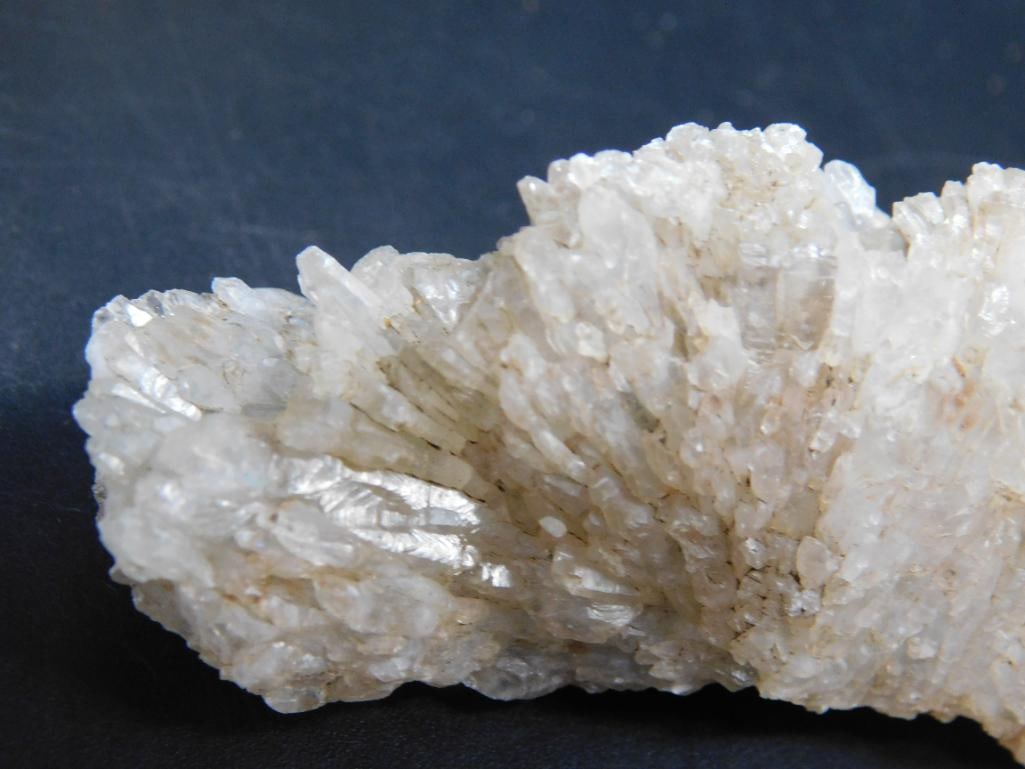 MIXED ROUGH LOT ROCK STONE LAPIDARY SPECIMEN: MIXED ROUGH LOT ROCK STONE LAPIDARY SPECIMEN
